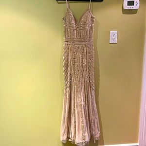 Dress gown size between 2-4.